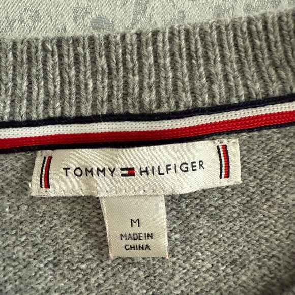 Tommy Hilfiger Red and Gray Crew Neck Sweater with Nordic Patterns - Picture 3 of 3
